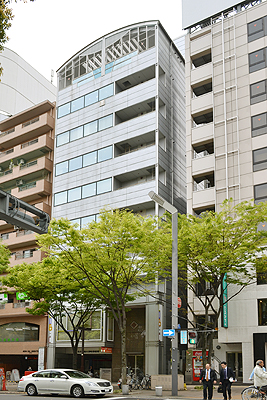「矢場町」駅から徒歩１分　24.07坪のビルです