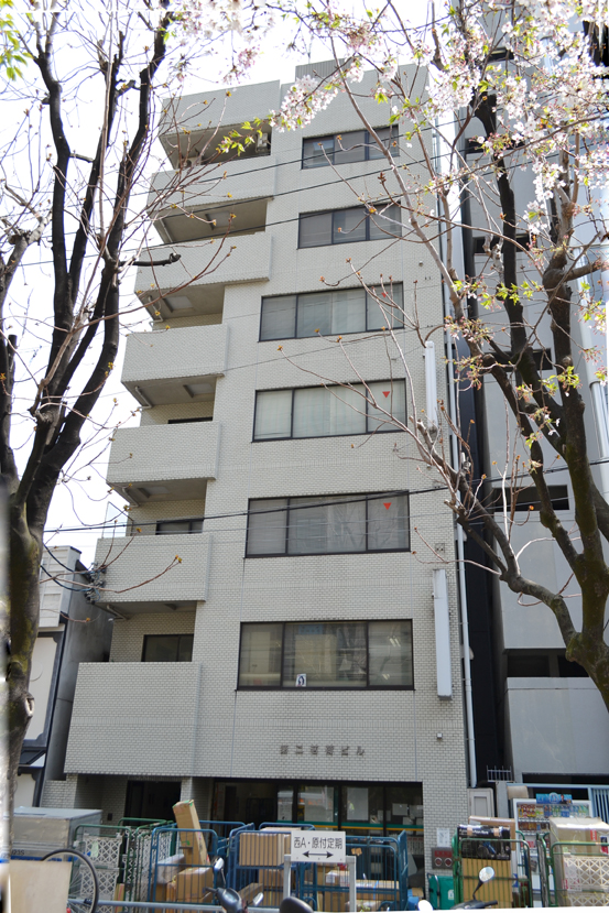 「名古屋」駅から徒歩５分　17.74坪,23.72坪のビルです