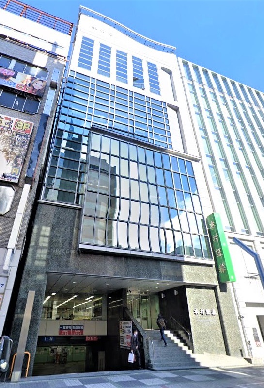 栄駅徒歩5分、名古屋市では希少なセットアップ賃貸オフィスです。