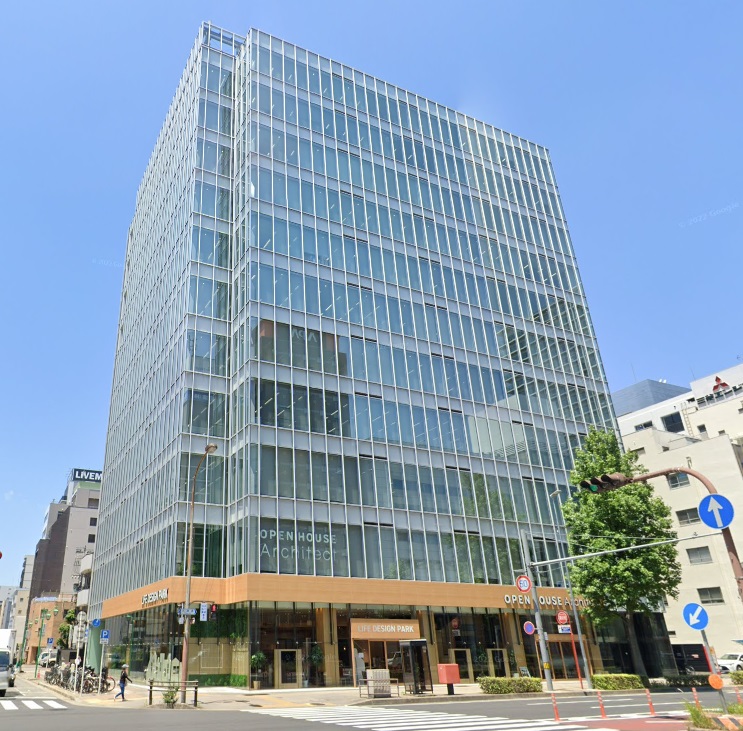 大津通沿いで視認性抜群!スタイリッシュな外観のオフィス賃貸ビル!