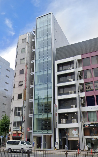 栄駅、久屋大通駅最寄り、大津通沿いの商業テナントビルです。