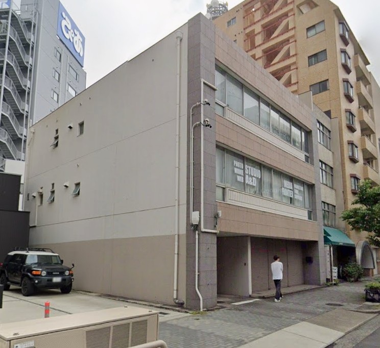 駅チカ5分以内で実現！開放感と視認性を両立した美容室の出店！