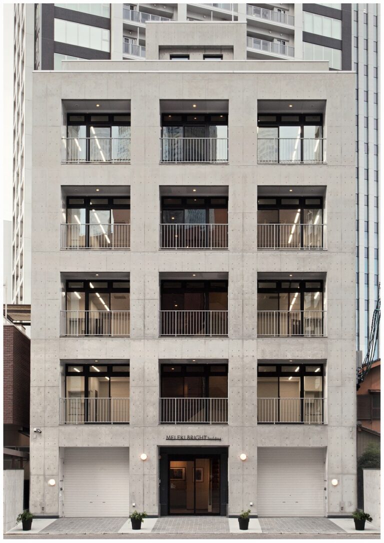 名古屋駅から徒歩8分の築浅で、事務所・店舗利用可能な物件です。